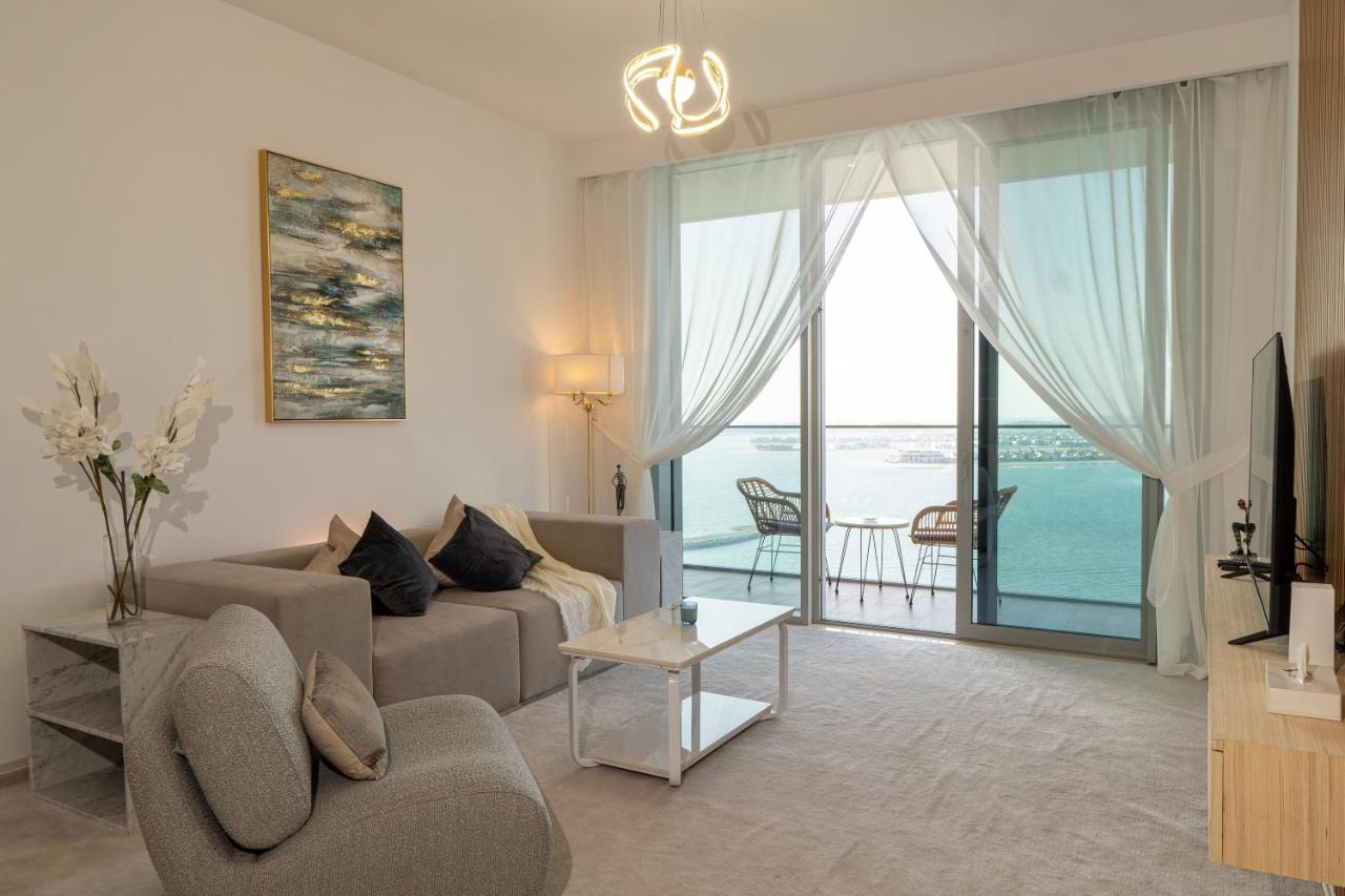 Your Luxury Beachfront Living Appartement Dubaï