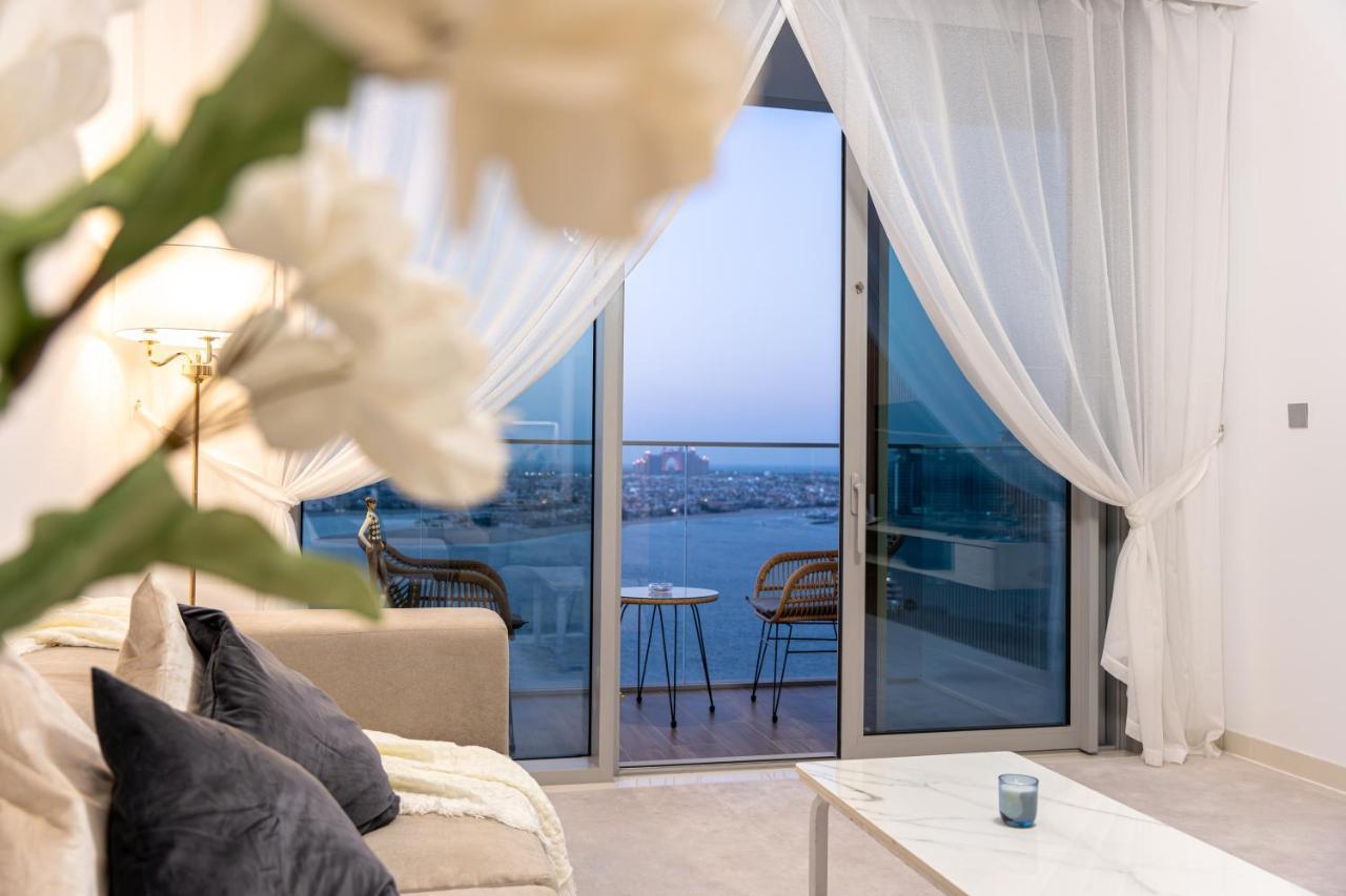 Your Luxury Beachfront Living Appartement