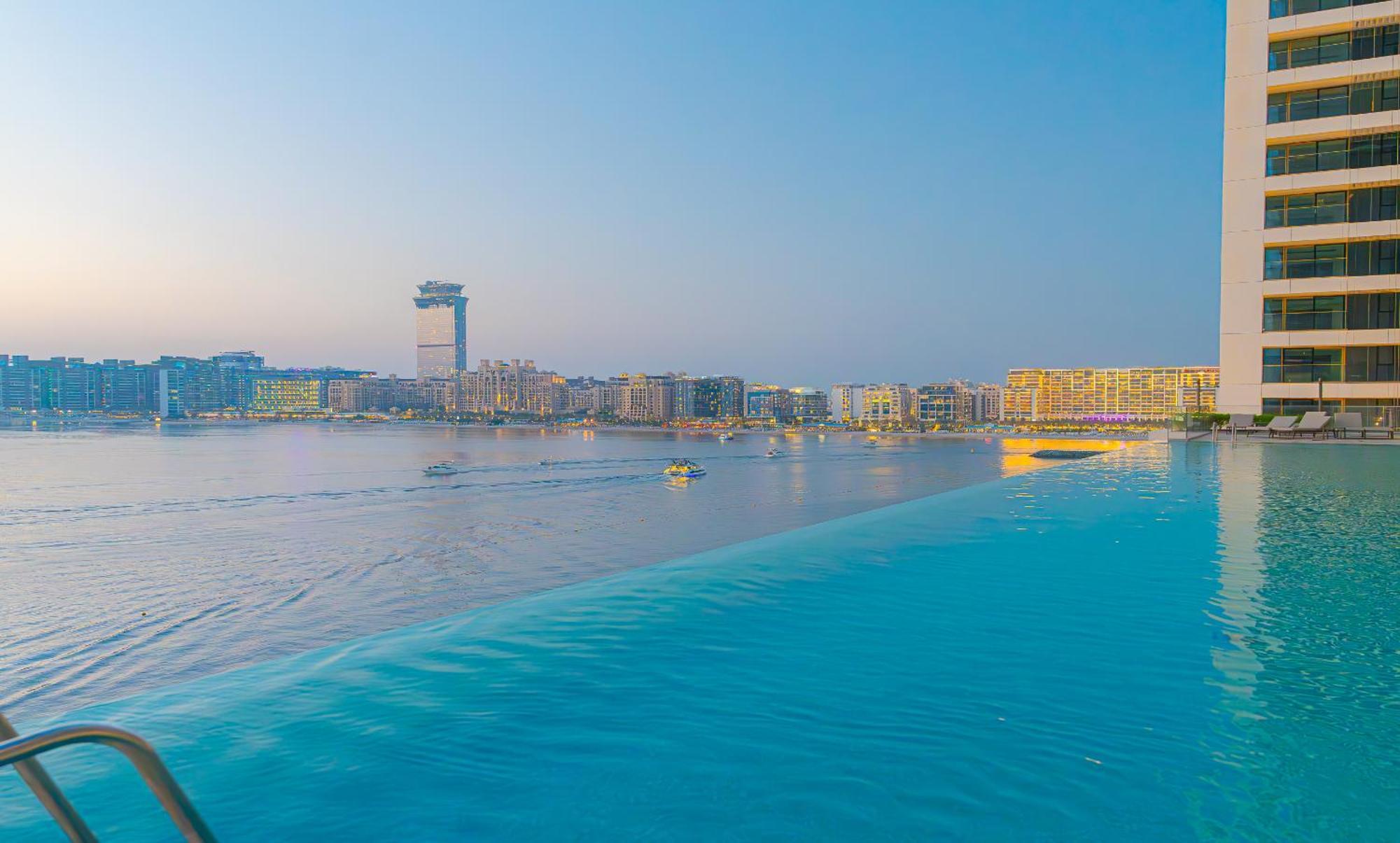 Your Luxury Beachfront Living Appartement